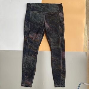 lululemon Marble-Pattern Leggings in Olive Green, Gray and Deep Purple